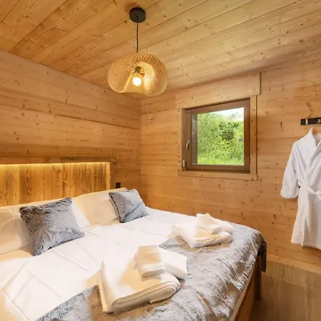 Chalet Atlas Hot Tub Sauna & 500M From The Slopes *
