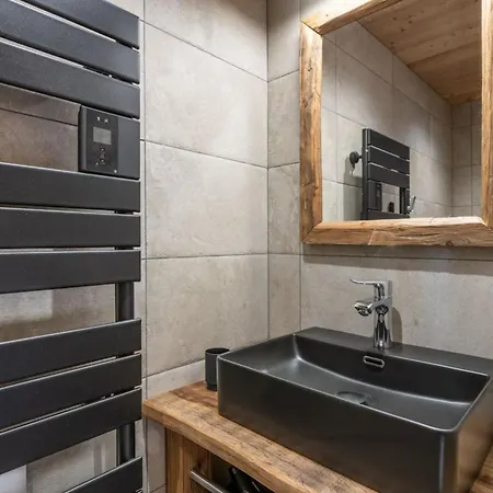 Chalet Chalet Atlas Hot Tub Sauna & 500M From The Slopes *